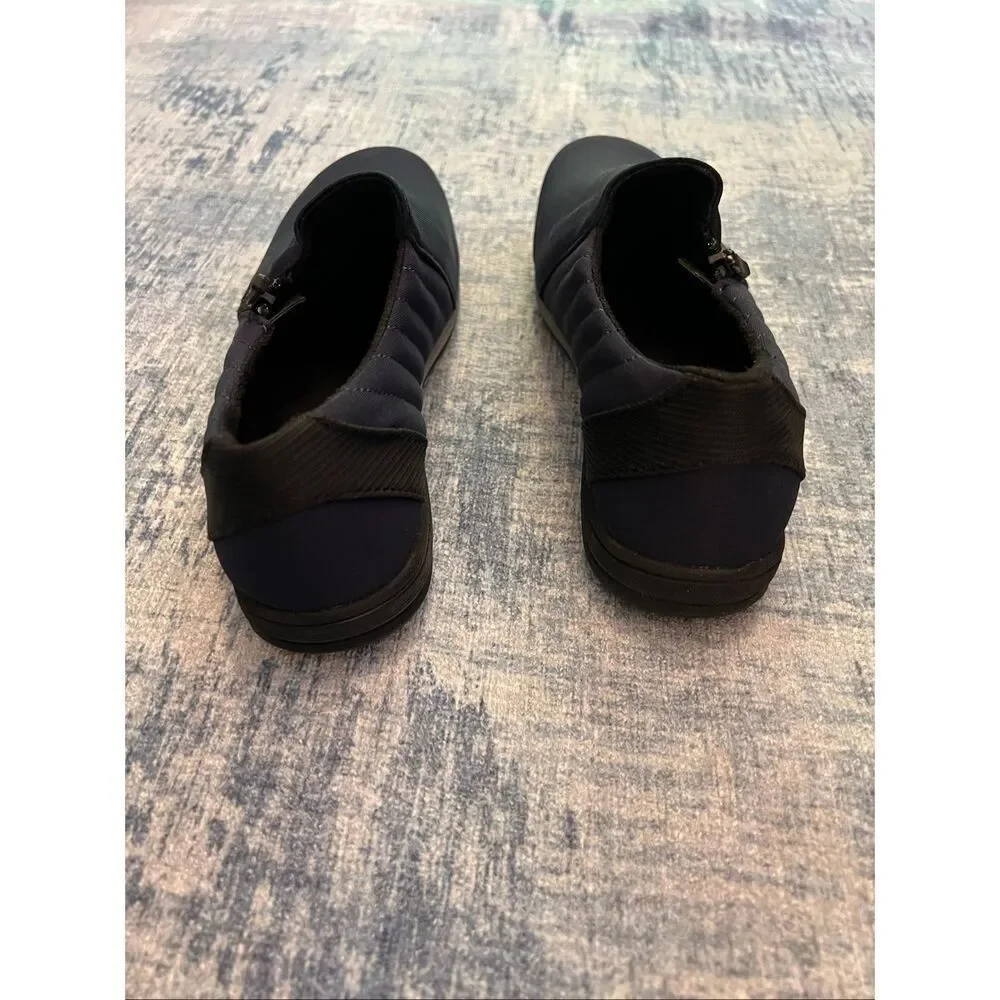 NIB A2 by Aerosoles Navy Blue Fabric Envelope Side Zip Slip On Shoes 7 Wide